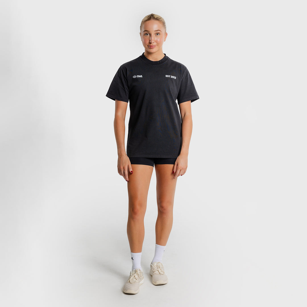 TWL - LIFESTYLE OVERSIZED T-SHIRT - VALUES - BLACK/STRENGTH IN COMMUNITY