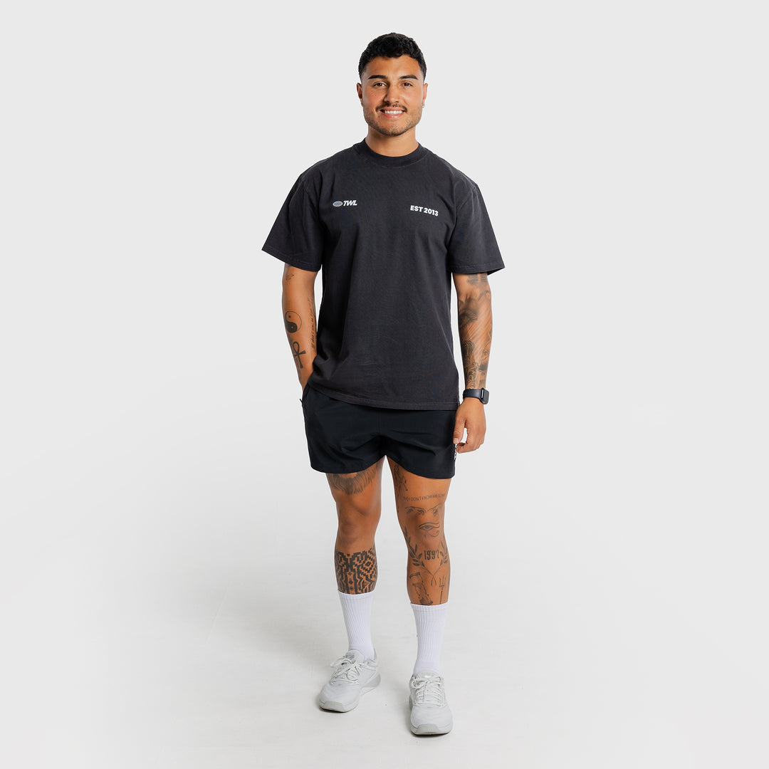 TWL - LIFESTYLE OVERSIZED T-SHIRT - VALUES - BLACK/STRENGTH IN COMMUNITY