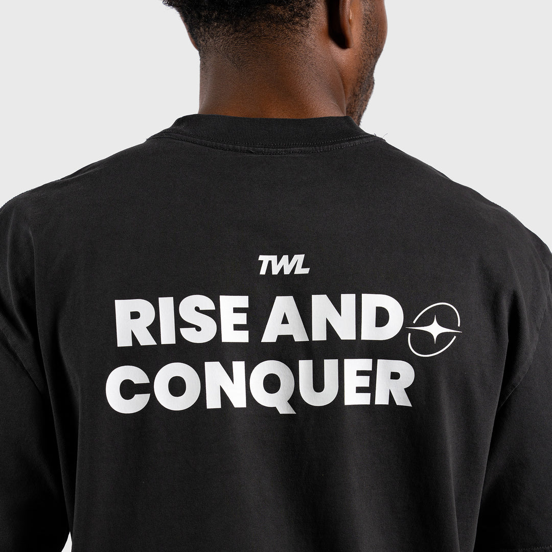 TWL - LIFESTYLE OVERSIZED T-SHIRT - VALUES COLLECTION - RISE & CONQUER/FADED BLACK