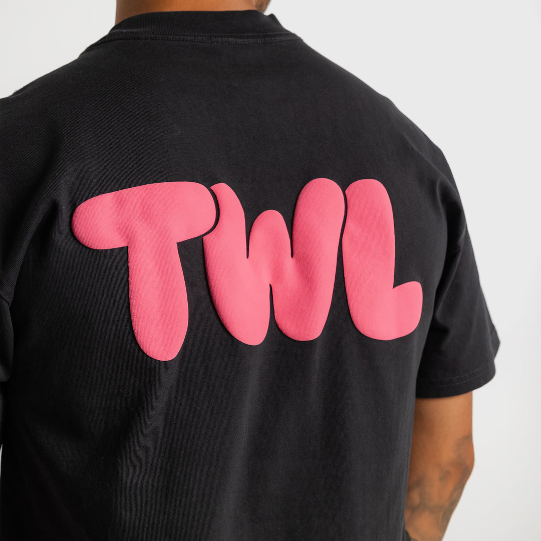 TWL - LIFESTYLE OVERSIZED T-SHIRT - PUFF - BLACK/FLAMINGO