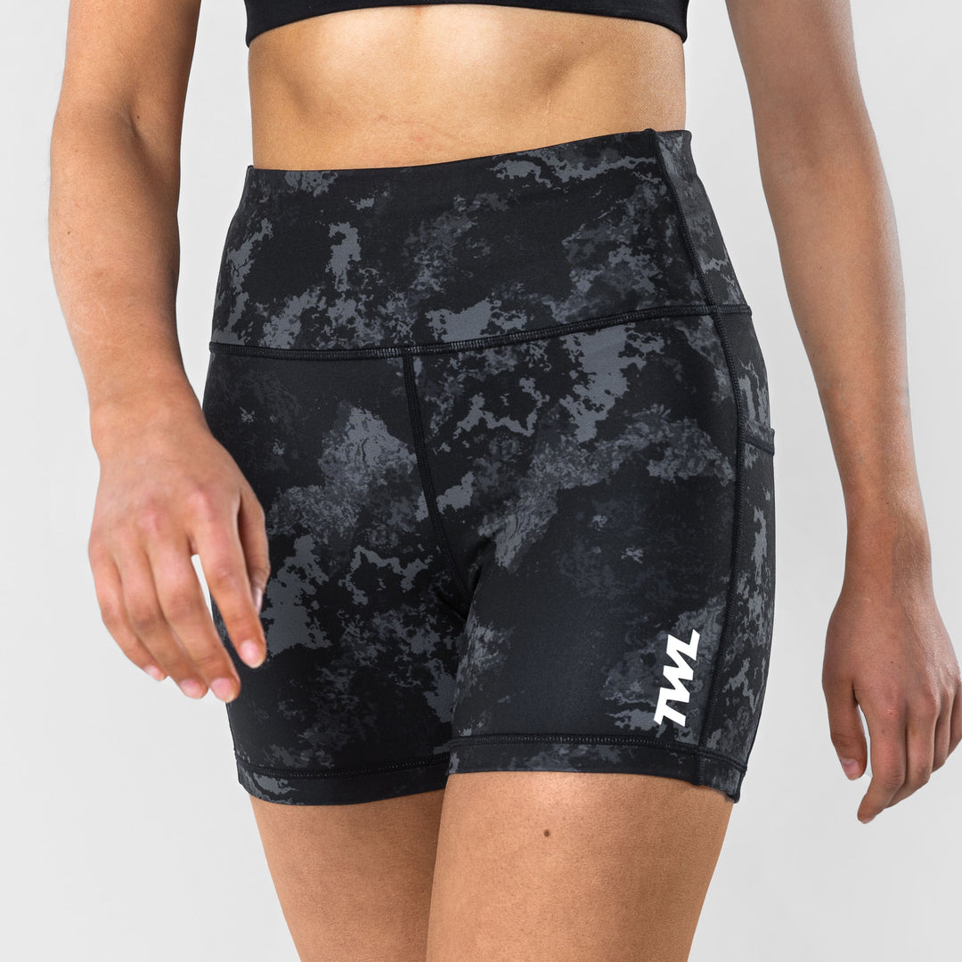 TWL - WOMEN'S ENERGY SHORTS - BLACK ONYX