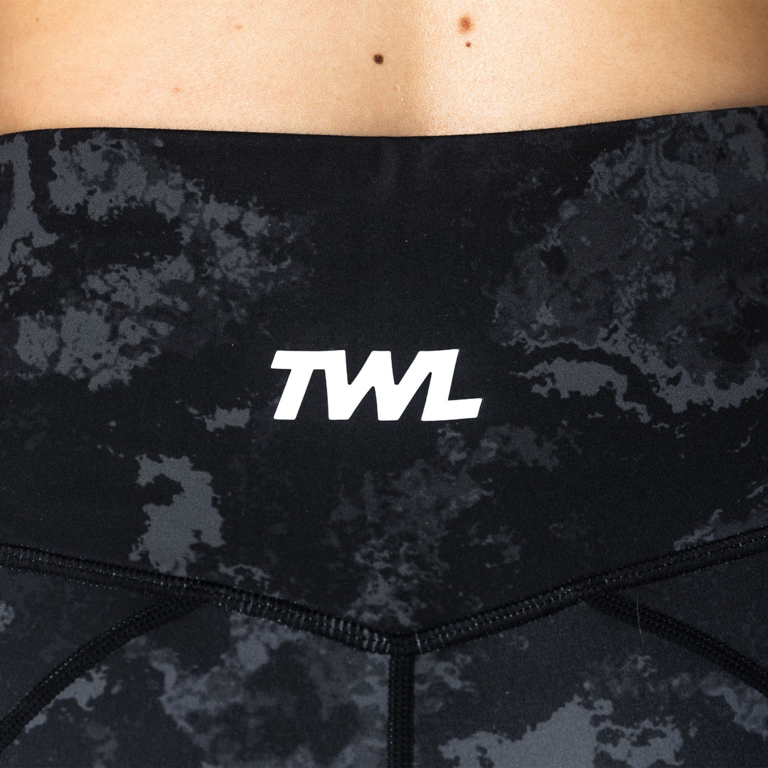 TWL - WOMEN'S ENERGY SHORTS - BLACK ONYX