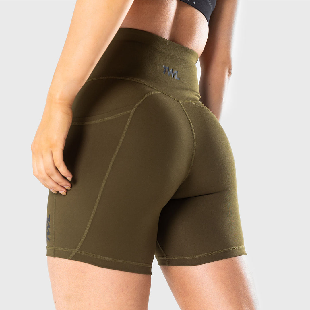 TWL - WOMEN'S ENERGY SHORTS MID LENGTH - UNIFORM GREEN