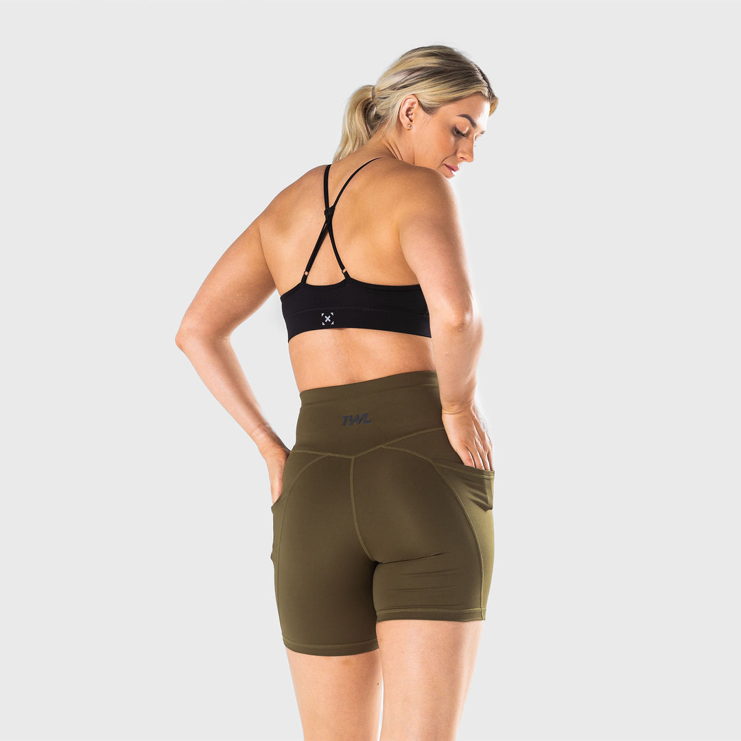 TWL - WOMEN'S ENERGY SHORTS MID LENGTH - UNIFORM GREEN