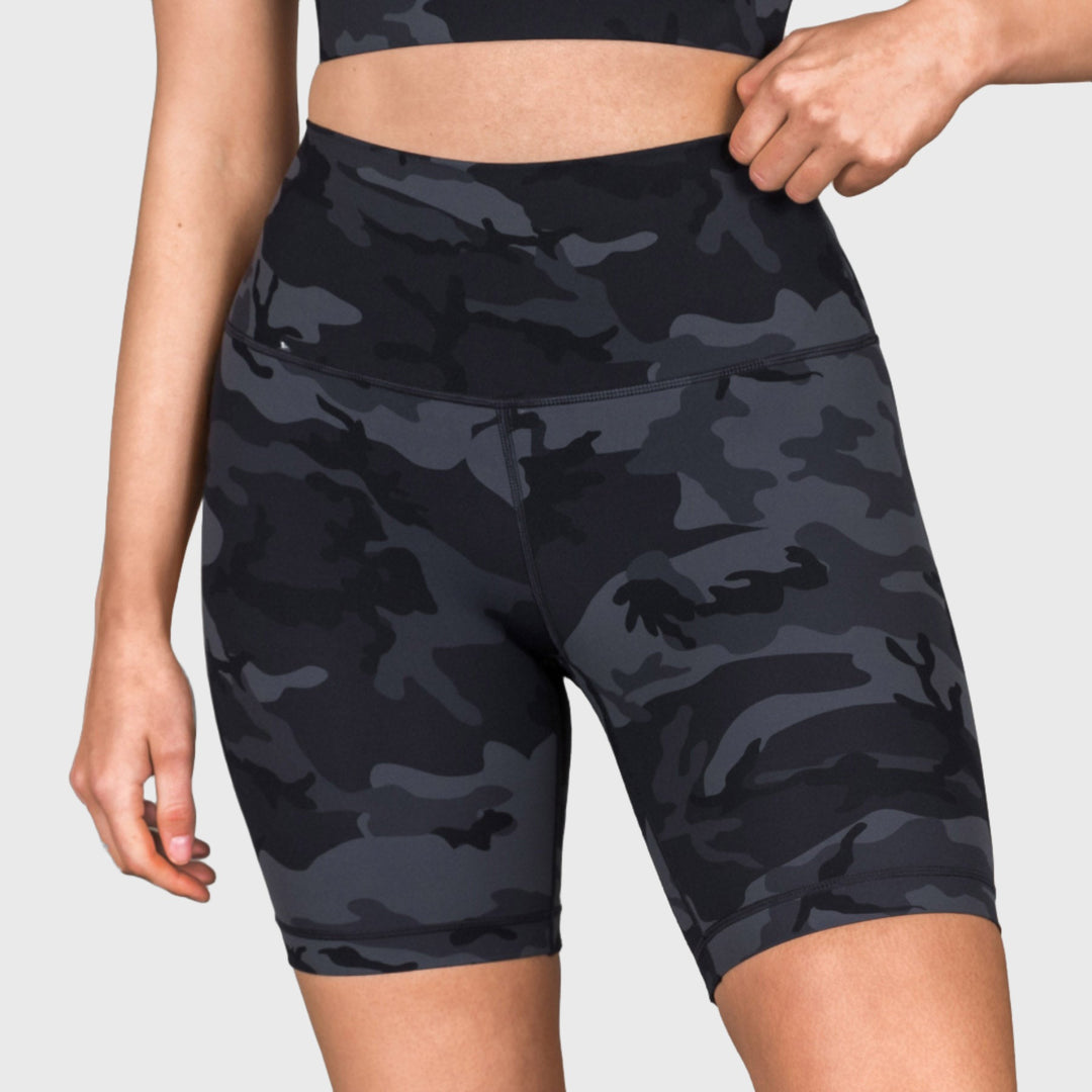 TWL - WOMEN'S HIGH WAISTED EXTRA LONG BALANCE SHORTS - BLACK/CAMO